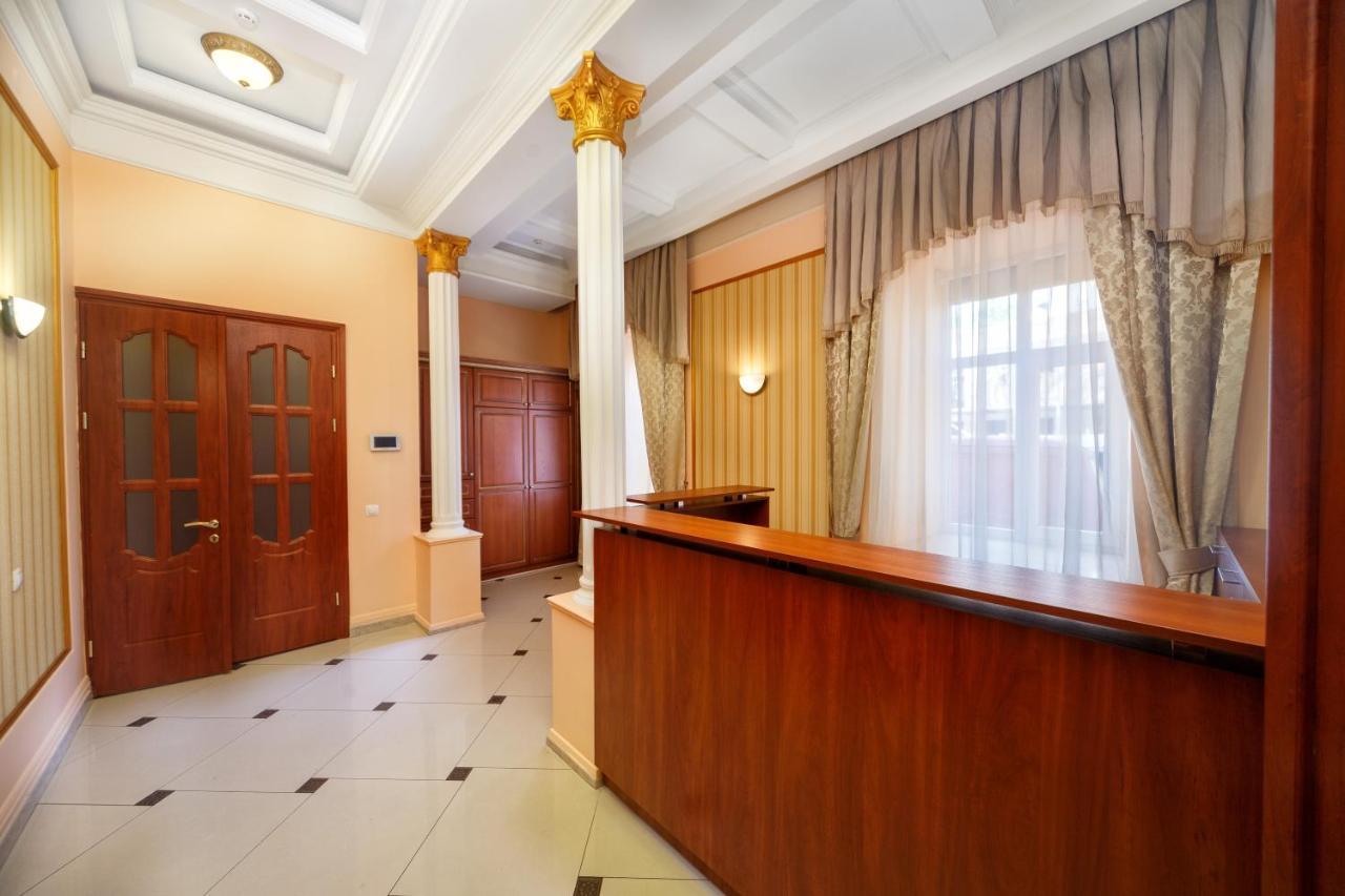 Hostel Suputnyk ลวีฟ ภายนอก รูปภาพ